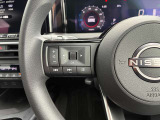 ハンドルには各種スイッチがありますが、運転中でも操作がしやすくなっております。