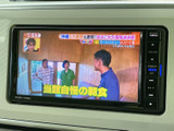 停車中に、ニュースや番組を楽しむことができます。長距離移動の際の休憩時間に、リラックスした時間をお過ごしください。