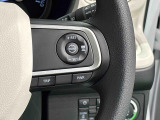 パワーモードと燃費重視のエコモードが選択できるDassist切り替えスイッチに加え、高速道路を快適に走行できる全車速追従機能付アダプティブクル-ズコントロ-ルスイッチが付いています(^^♪