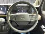 【純正革巻きステアリング】上質な革を使用することで、手にしっかり馴染みとても運転しやすいハンドルです♪