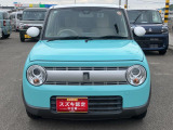 丸いヘッドライトが魅力の個性的なフロントデザイン!白い光と省電力の【ディスチャージ(HID)ヘッドランプ】!