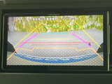車両周辺の状況をわかりやすく表示。安全な運転をサポートする機能が充実しています。