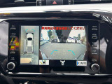 駐車時、後方の映像がモニターで確認できます。狭い場所での駐車もスムーズです。