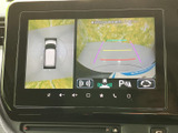 後方確認をサポートするモニターで、安全な運転に貢献します。駐車時の取り回しや狭い道での運転も安心です。運転の苦手な方にもおすすめです。