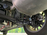 お車を安心してお乗りいただく為には、足回りの定期点検が欠かせません。サービスサポート(有償保証)では無料点検もご提供しており、安心のカーライフをお過ごしいただけるサポート体制が整っています。