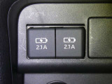 【充電用USB端子】デバイスの充電に便利です。※実際の接続端子は写真で確認or店舗までご気軽にお問合せください♪