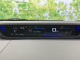 視認性の高いメーター類で、運転状況を的確に把握できます。必要な情報を一目で確認できるので、安全運転をサポートします。