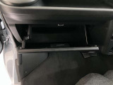 小物収納BOX有ります