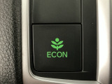 ★ECONスイッチ★ エコドライブを加速しよう!スイッチをONにすると、運転の仕方によるロスを抑え込み燃費をよくするようクルマが頑張ります(*^ー^*)燃費向上にチャレンジ♪