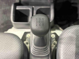 クラッチスタートシステム5速ミッション車で誤発進を防止。