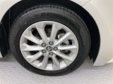 純正のアルミホイール装着。タイヤサイズは205/55R16