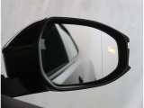 【BSM】ブラインドスポットモニター付き☆車線変更時、死角になり映らない車両を検知!警告してくれます♪