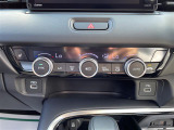 【エアコン】『エアコン装備』の画像になります。暑い夏でも寒い冬でも、車内に快適な空気を届けるので、いつでも快適な車内空間を創り上げます!