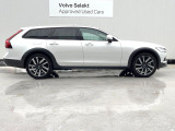 購入後は全国のVOLVO正規ディーラーにてアフターサービスをお受けいただけます。定期点検サービス、延長保証などの有料サービスも手厚くご用意しておりますので、ご不安事はお気軽にご相談下さい。