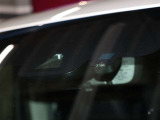 サポカーは、高齢運転者を含めたすべてのドライバーによる交通事故の発生防止・被害軽減対策の一環として、国が推奨する新しい自動車安全コンセプトです。詳しくは販売店スタッフまでおたずねください。