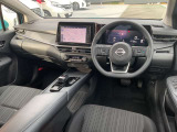 広々とした視界を体感できます。運転が楽しくなりますね。