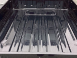 軽トラックならではの荷室。お好きな荷物を運んでください。