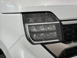 LEDヘッドライトは、点灯の瞬間から最大光量を発揮し、突然暗くなるトンネルなどでの安定感を高めます。