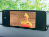 停車中にテレビや動画コンテンツを楽しめるから、休憩時間も充実。長距離ドライブのお供に最適です。家族でのお出かけにもおすすめです。