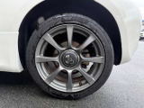 タイヤの溝もまだまだございます。