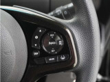 ◆アダプティブクルーズコントロール◆予め設定した車速内でクルマが自動的に加減速。前走車との適切な車間距離を維持しながら追従走行します。【LKAS】車線維持支援システムでステアリング操作を支援。