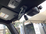 Hondaセンシング搭載!ミリ波レーダーと単眼カメラで、クルマの前方の状況を認識。ブレーキやステアリングの制御技術と協調し、安心・快適な運転や事故回避を支援する先進のシステムです!