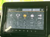ラジオ、CD、USBなど様々なソースに対応。高音質で音楽を楽しめます。直感的な操作で、簡単に好みの曲を選べますよ。