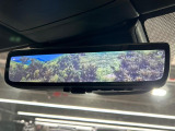 【デジタルインナーミラー】後席の大きな荷物や同乗者で後方が確認しづらい時でも安心!カメラが撮影した車両後方の映像をルームミラー内に表示。クリアな視界で状況の確認が可能です!