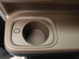 中古車は一物一価、同じようなお車でも、整備状況、外内装の状態など様々です。