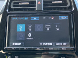 ラジオやCD、Bluetooth接続など、多彩なソースに対応。お気に入りの音楽で、快適なドライブを楽しめます。