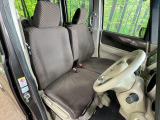 運転席シート廻りは使用感も少なく、良好な状態となっています。丁寧に使われていたことがよくわかりますね。