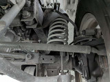 下回りも要チェックポイントです!当店では県外のお車も仕入れておりますので、下回りも綺麗な状態です!