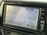 わかりやすい地図表示で、目的地までスムーズに案内。渋滞情報も確認でき、最適なルートを選択できます。運転をサポートします。