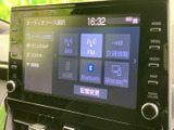 AM/FMラジオに加え、USBやBluetooth接続で音楽も楽しめます。ドライブのお供に最適なサウンドシステムを搭載。