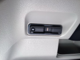 ビルトインタイプの【ETC】で見た目もスッキリ。高速道路の利用にとても便利です。