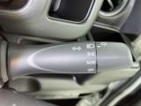 【オートライト】車外の明るさに応じて自動的にライトの点灯・消灯をしてくれます