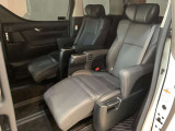 アルファード 2.5 S Cパッケージ 1オ-ナ- 禁煙車 サンル-フ 3眼LED 両電スラ