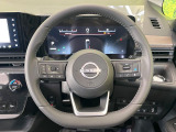 【純正革巻きステアリング】上質な革を使用することで、手にしっかり馴染みとても運転しやすいハンドルです♪