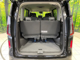 普段のお買い物や通勤、送迎等に十分な荷室スペースを確保しております。セカンドシートを倒すと、大きな荷物の積載も可能です♪