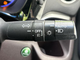 操作しやすいウインカーレバーとライト類のスイッチで、安全運転をサポート。指先ひとつでスムーズな操作が可能です。