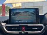 バックガイドモニターで、後方を確認しながら安心して駐車することができます。運転初心者も熟練者も必須の機能ですよ!