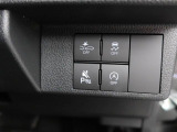 ダイハツディーラーでは「ダイハツ認定U-CAR」という基準を設け、車選びに詳しくないお客様でも「安心して選べる」をご提供しています。