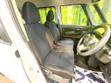 運転席シート廻りは使用感も少なく、良好な状態となっています。丁寧に使われていたことがよくわかりますね。