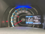 視認性の高いメーターで、運転に必要な情報をわかりやすく表示。運転に集中できる環境です。