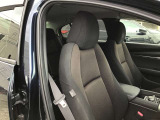 運転席廻りの画像です。操作性と安全面に考慮したつくりとなっています。