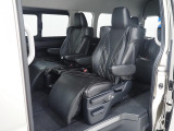 【R4年式/スーパーロング/ファインテックツアラー/4WD/2.7L】豪華キャプテンシート4脚【全国納車】