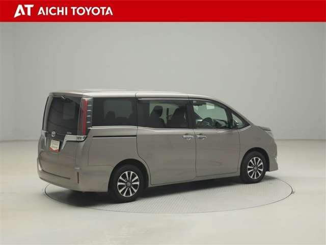 トヨタ エスクァイア 2.0 Xi の中古車詳細 (64,000km, ガンメタリック