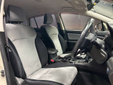 運転席も広々としており運転しやすい環境を実現しています☆室内クリーニングも実施済みです。
