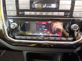 Volkswagen純正インフォティメントシステムComPostion、AM,FMラジオやSDカードに保存されたMP3再生可能です。