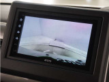 ◆バックカメラ◆リバースにするだけで映ります、後方の安全確認や、狭い駐車場での車庫入れ、雨の日や夜間など視界の悪い時に便利です!安全にバックする為には欠かせない装備です。